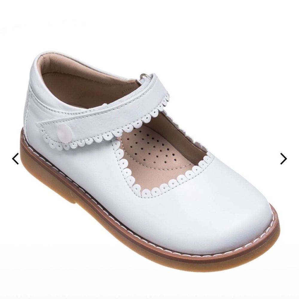 Elephantito Girl's Scalloped Leather Mary Jane, Toddler Size 7 RETAIL $80
